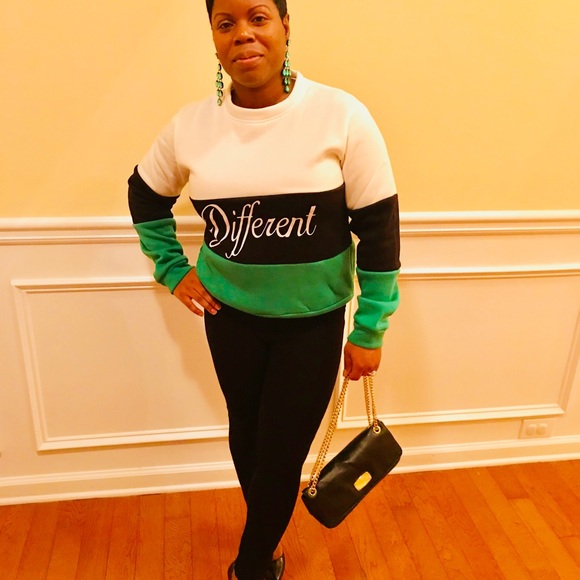 Different Color Block Sweatshirt - Picture 2 of 2